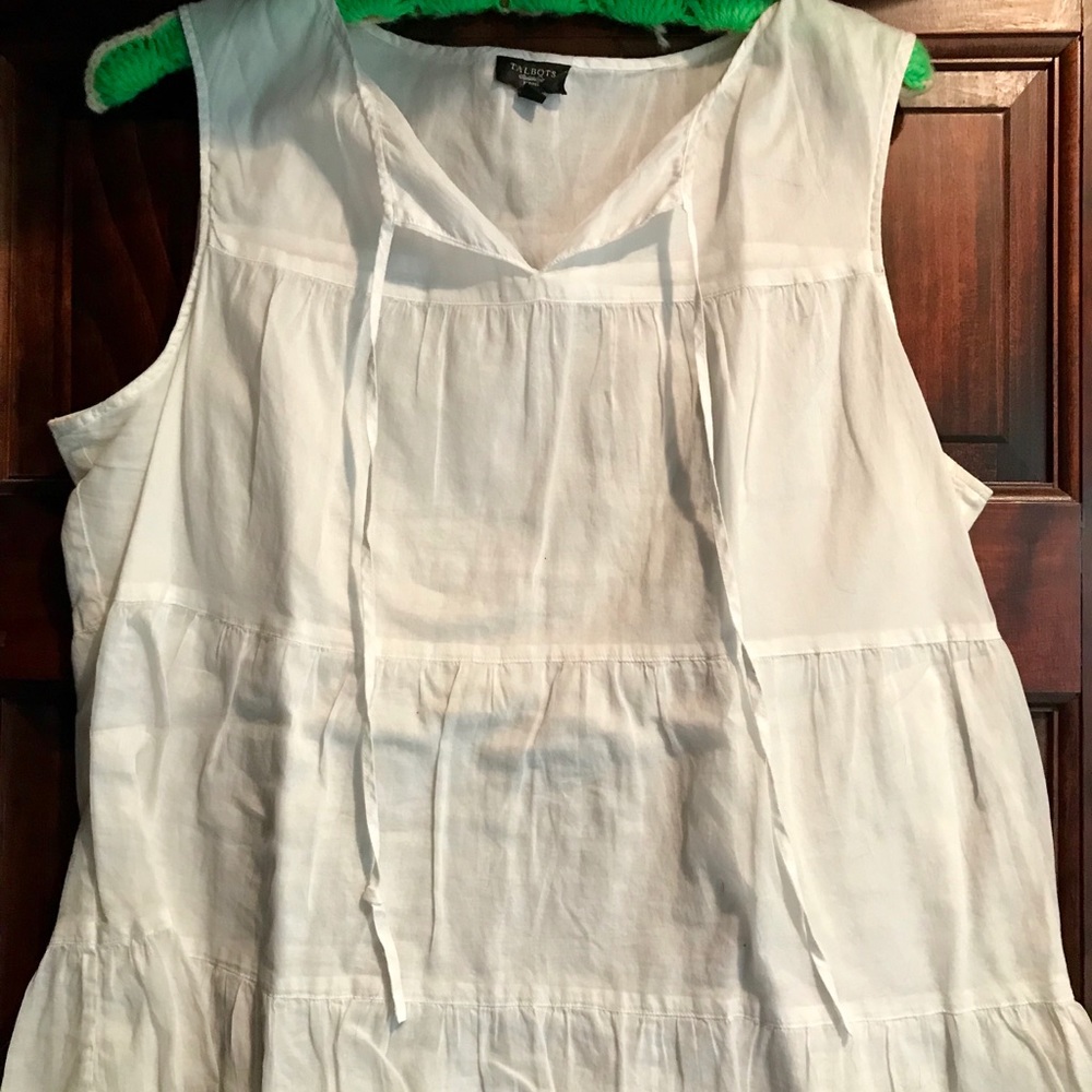 Talbots White cotton flower sleeveless blouse